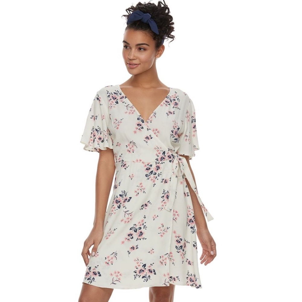WHITE/PINK FLORAL WRAP MINI DRESS ☆